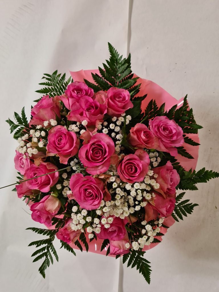 Sophie — 20 roses, gypsophile et feuillage