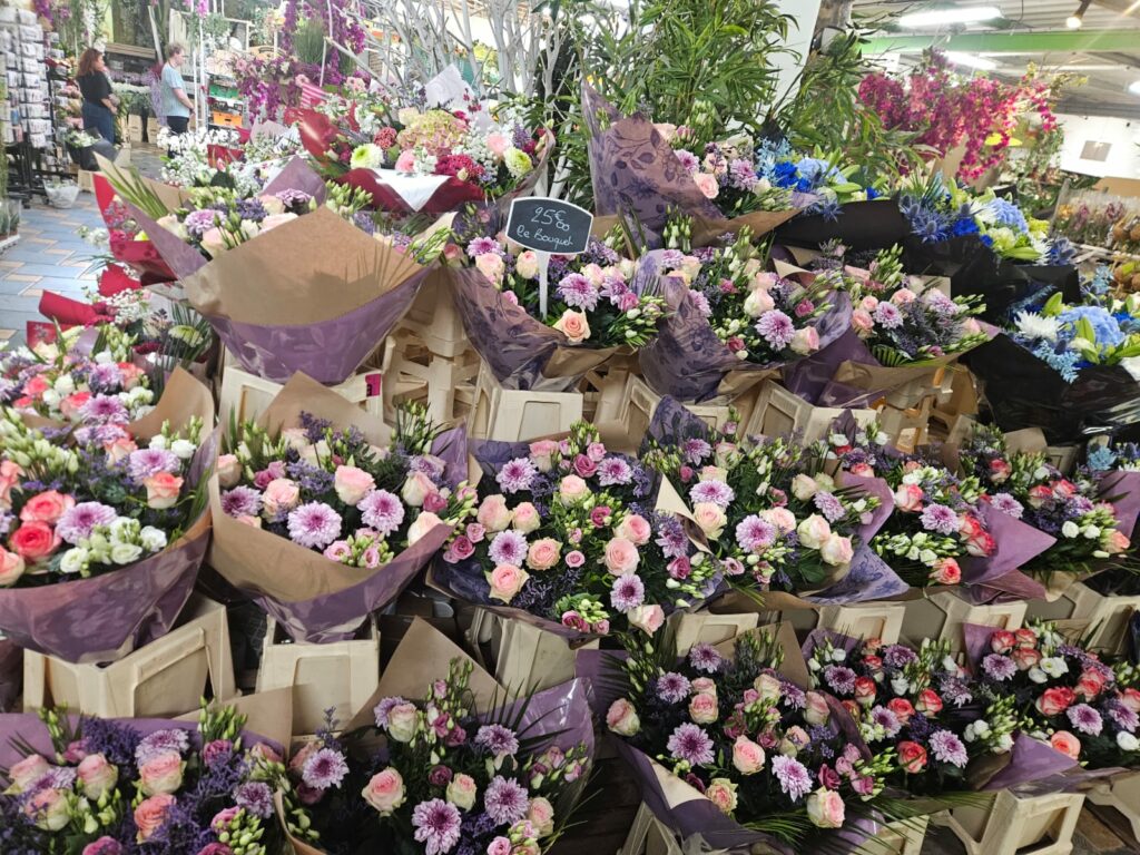 Bouquets préparés chaque jour dans le magasin de la Jardinerie d'Ifs