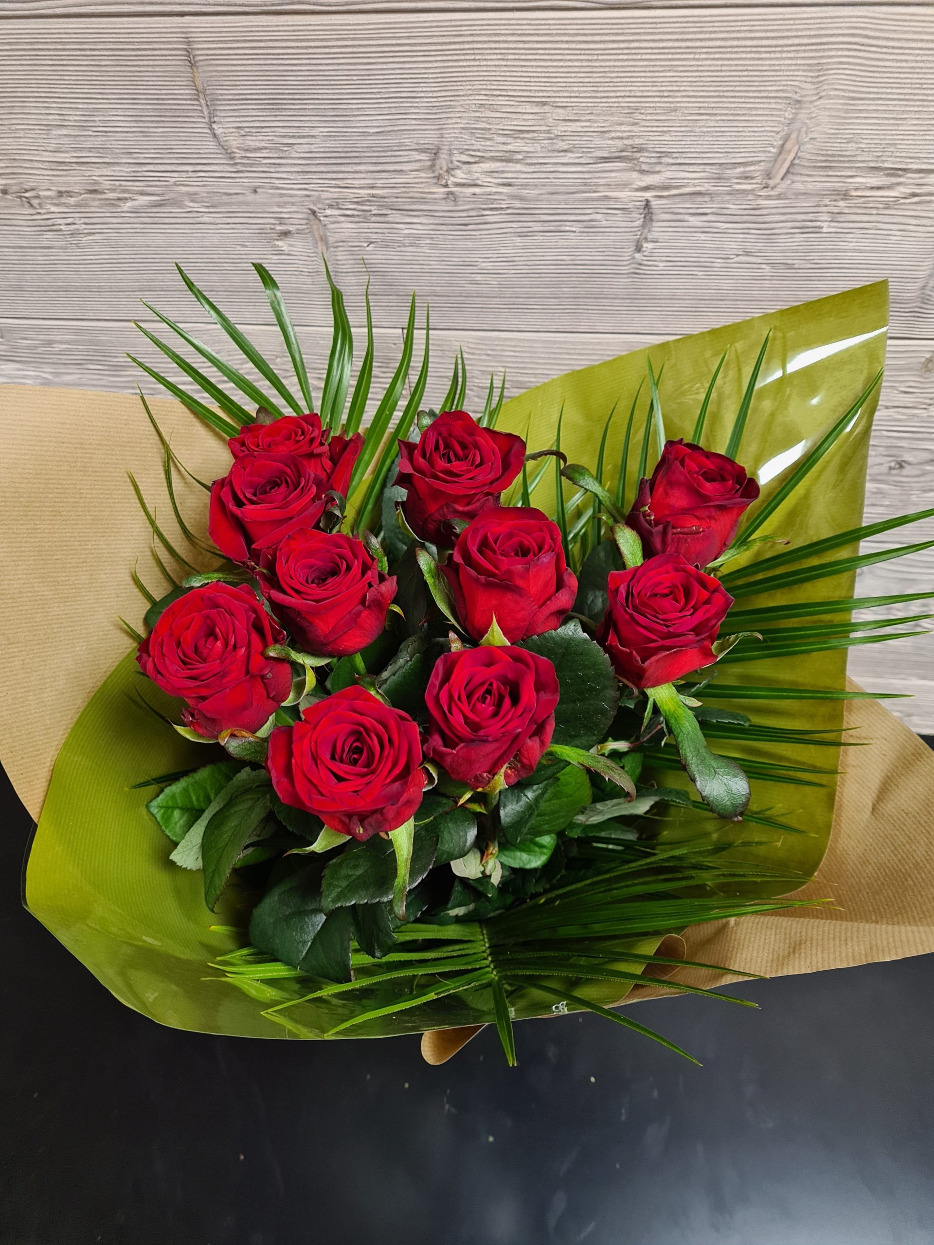 10 grandes roses rouges – Achetez vos fleurs