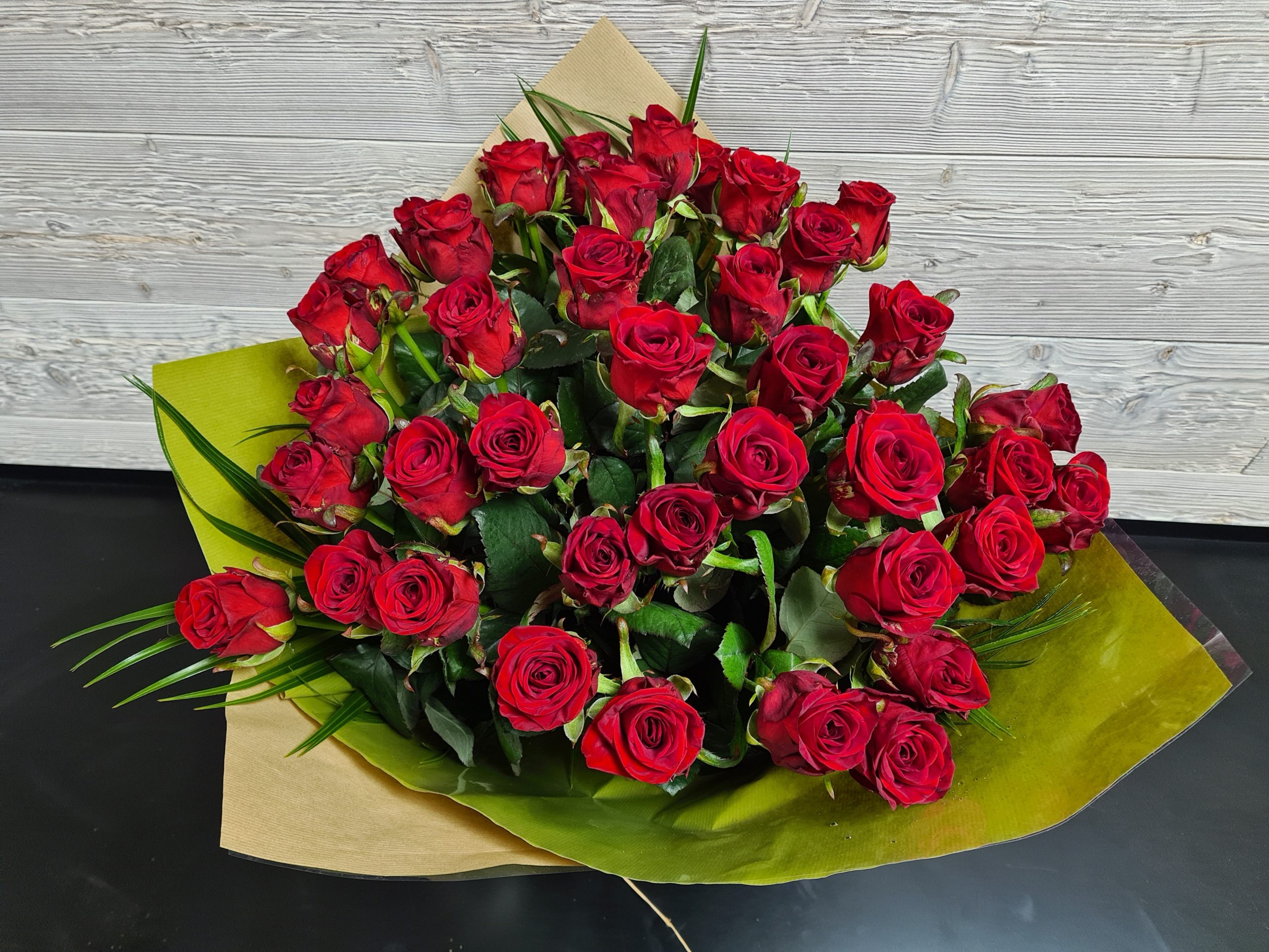 40 grandes roses rouges – Achetez vos fleurs